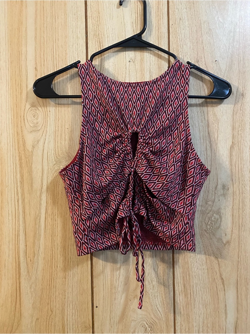 Forever 21 Red & Black Geometric Tie-Back Crop Top